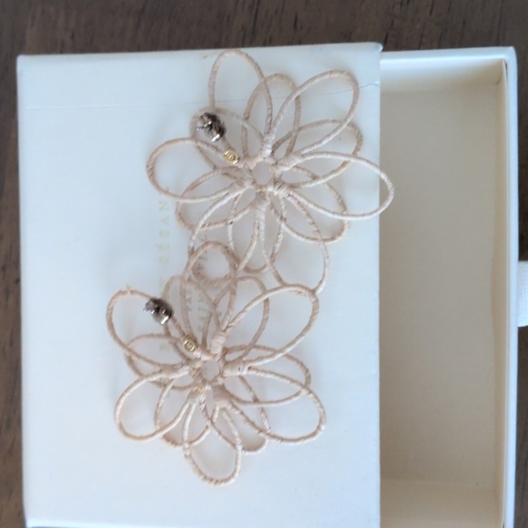 Sezane Raffia Earrings - Picture 3 of 4